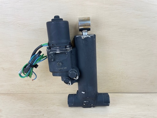 [3588] Evinrude Etec 70 90 115 130 HP Outboard Trim & Tilt Assembly 5005756 5008949