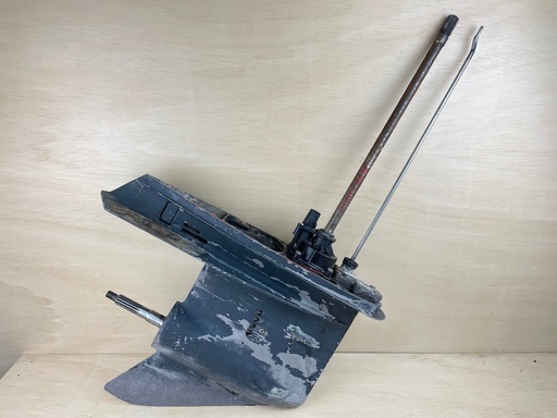 [3585] 1989 Johnson 110HP 2 Stroke 20" Lower Unit Gearcase 0398182 0431642