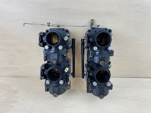 [3573] 1997 Johnson 115HP Outboard 2 Stroke Carburetor Assembly 0437541