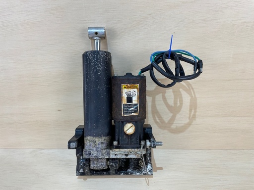 [2783] Mercury 70 90 115HP Power Tilt and Trim Assembly 830250T5 - Needs Repair