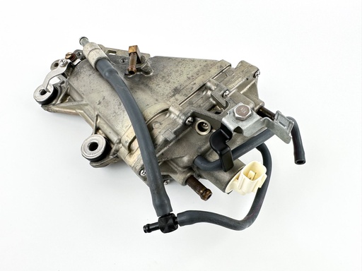 [075962] 2004 Yamaha 225 HP 4 Stroke Outboard VST Float Chamber Assembly {mpn} OEM