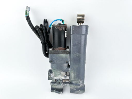 [076622] 2006 Yamaha 40 HP 4 Stroke Outboard Power Trim Tilt Unit {mpn} OEM