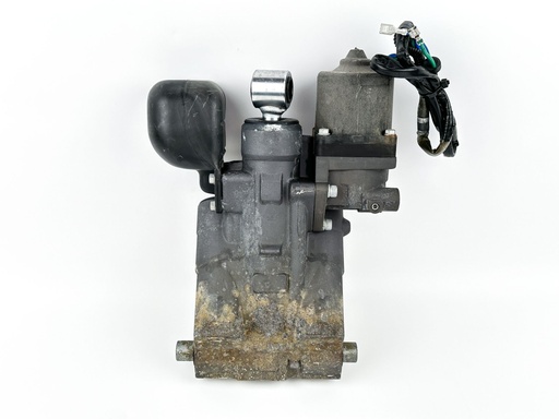 [077269] 2004 Honda 225 HP 4 Stroke Outboard Power Trim Tilt Unit {mpn} OEM