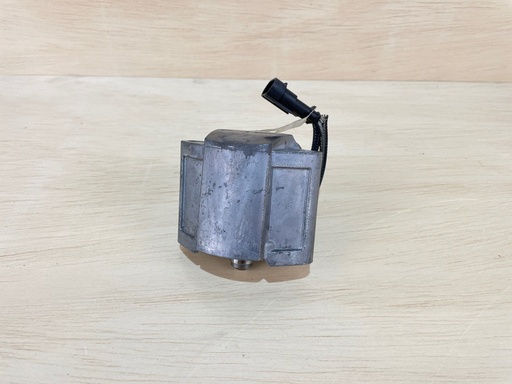 [2884] 08 - 11 Evinrude Etec Starboard Side Injector 115HP - 300HP Refurbished 5007586