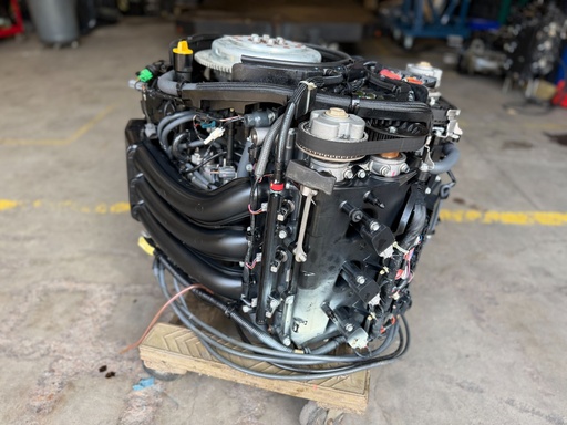 [081393] 2014 Yamaha 300 HP 4 Stroke Outboard Powerhead {mpn} OEM