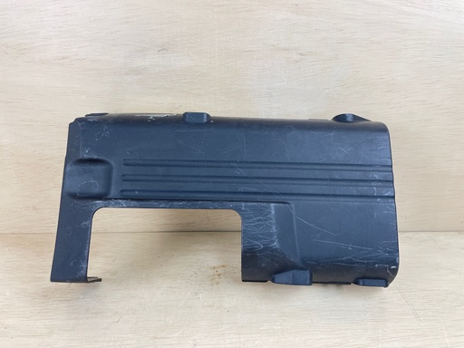 [3826] 2005 Yamaha 150HP Outboard Engine Cylinder Head Valve Cover Plastic 63P-11192-01-00