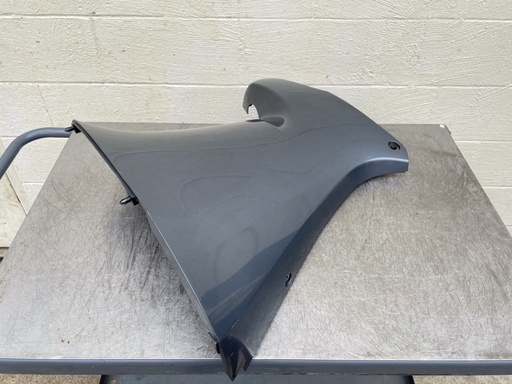 [017019] 2017 Yamaha 200 HP 4 Stroke Outboard Lower Apron Cowling Starboard 6DA-42770-00-00 OEM