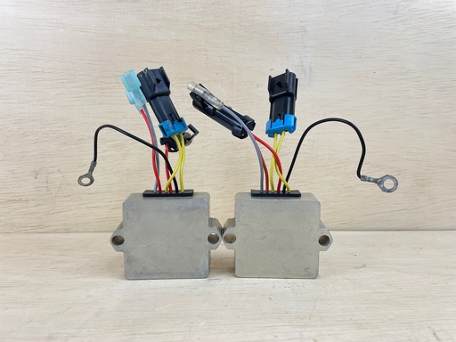 [3767] 2003 Mercury 150HP 2 Stroke Outboard Engine Voltage Regulator Set Of 2 883072T2