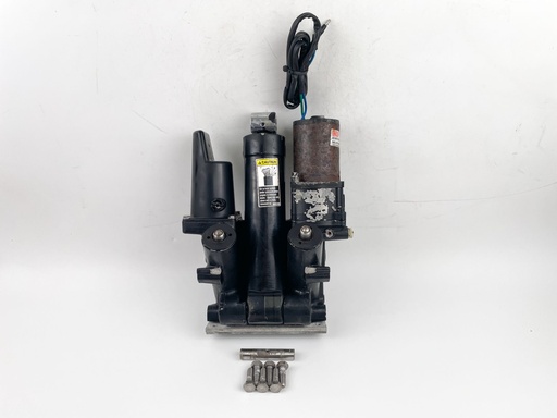[021084] 1999 Mercury 225 HP 2 Stroke Outboard Power Trim Tilt Unit 855998A11 OEM