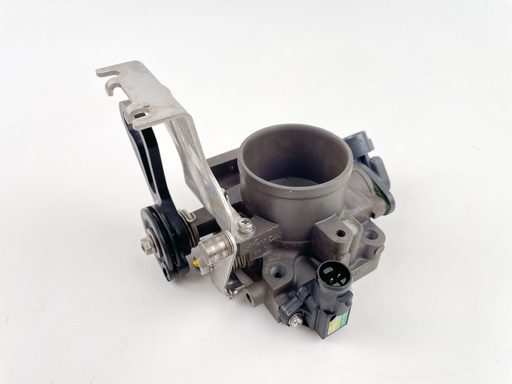 [021225] 99-2004 Honda 115 130 HP 4 Stroke Outboard Throttle Body Assembly 16400-ZW5-013