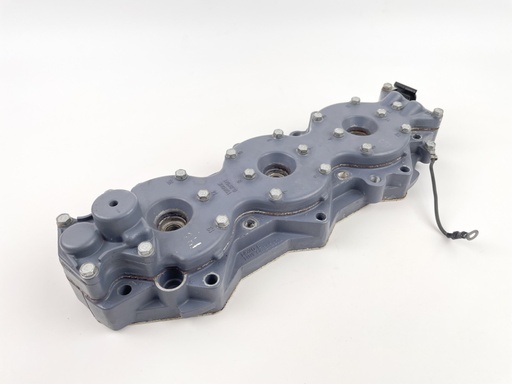 [021716] 2002 Yamaha 150 HP 2 Stroke Outboard Starboard Cylinder Head 6G5-11111-04-1S OEM