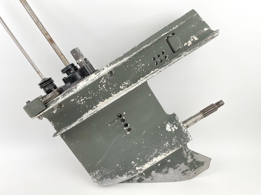 [022450] 1985 Evinrude 50 HP 2 Stroke Outboard 20" Long Lower Unit Gear Case 0393136