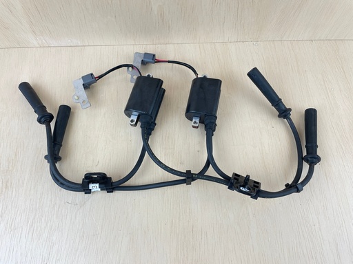 [3888] 2003 Yamaha 115HP F115 Outboard Ignition Coil 68V-82310-10-00  68V-82310-00-00