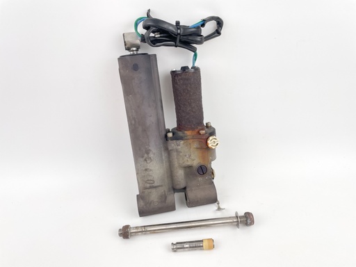 [023109] 2002 Mercury 40 HP 2 Stroke Outboard Power Trim Tilt Unit 822344T5 OEM