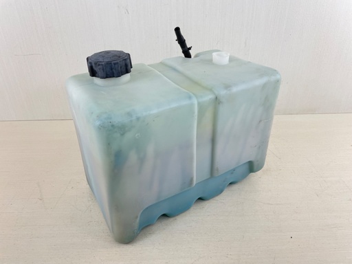 [013565] Yamaha Outboard Remote 2 Stroke Oil Tank Assembly 2.8 Gallons 10L Tank Only