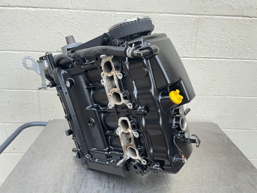 [024120] 2002 Suzuki 60 HP 4 Stroke Outboard Powerhead 11300-99E05-019 OEM