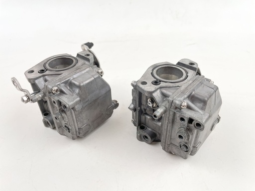 [029524] 1997 Yamaha 40 HP 2 Stroke Outboard Carburetor Top & Bottom 63D-14301-00-00
