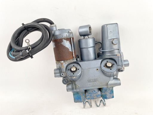 [027721] 1987-1991 Yamaha 40 50 HP 2 Stroke Outboard Power Trim Tilt Unit Assembly