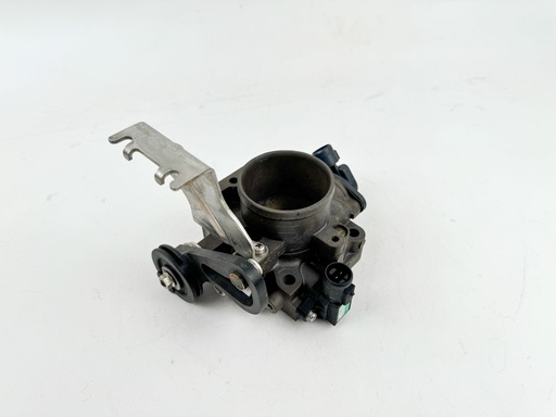 [030944] 2000 Honda 130 HP 4 Stroke Outboard Throttle Body Assembly 16400-ZW5-013 OEM