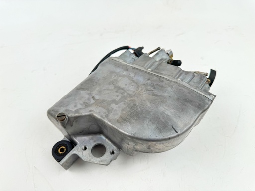 [030473] 2002 Yamaha 200 HP 2 Stroke Outboard VST Float Chamber Assembly 68F-14182-01-00 OEM