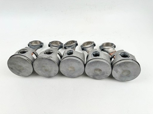 [030515] 2002 Yamaha 200 HP 2 Stroke Outboard Piston & Connecting Rod Set 64D-11642-02-90 OEM