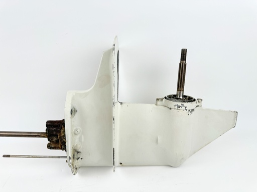 [032407] 1998 Suzuki 15 HP 4 Stroke Outboard 20" Long Lower Unit Gear Case 55100-93950-Y5S