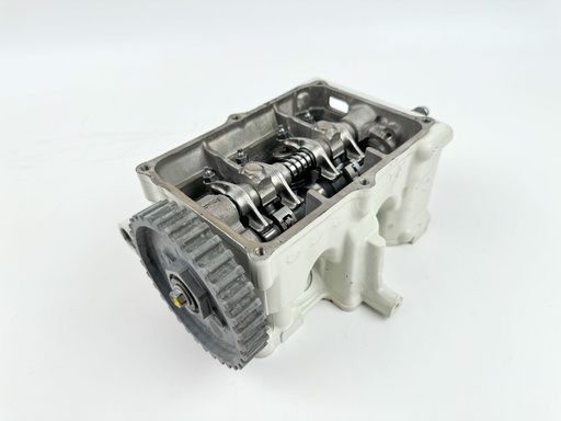 [032400] 1998 Suzuki 15 HP 4 Stroke Outboard Cylinder Head 11110-93E04-Z11 OEM