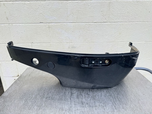 [032477] 2004 Suzuki 250 HP 4 Stroke Outboard Lower Apron Cowling Port 61141-93J01-0EP OEM