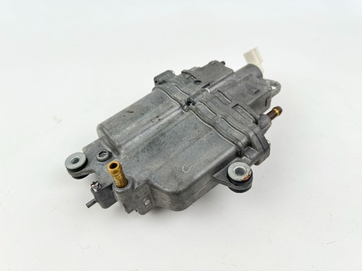 [033729] 2004 Suzuki 140 HP 4 Stroke Outboard Vapor Separator Tank VST 15600-90J01 OEM