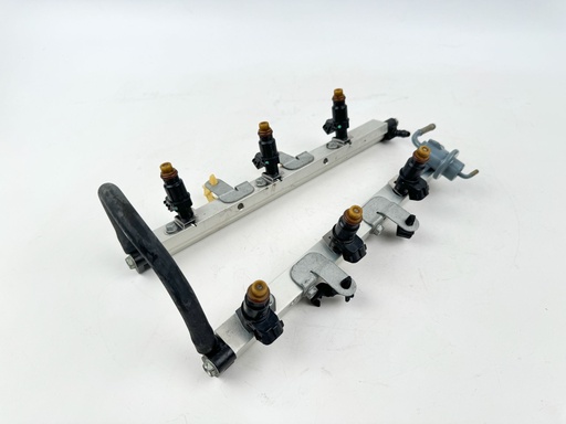 [033623] 2002 Honda 200 HP 4 Stroke Outboard Fuel Injector Set W/ Rail 16450-ZY3-013 OEM