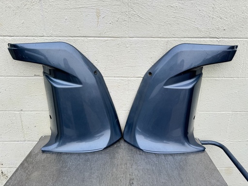 [031543] 2007 Yamaha 250HP 3.3L Port Starboard Apron Lower Pans Cowling 69J-42741-00-8D