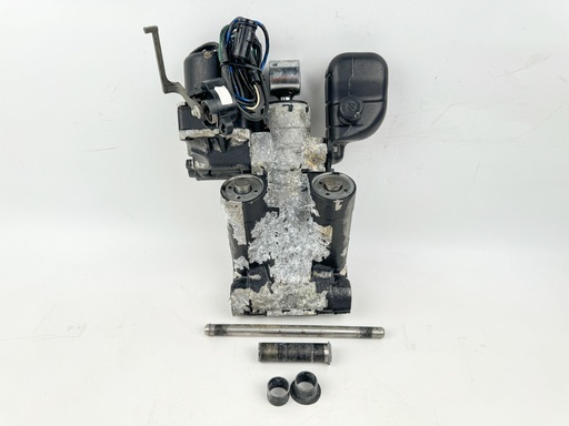 [033766] 1996 Johnson 150 HP 2 Stroke Outboard Power Trim Tilt Unit 0433460 OEM